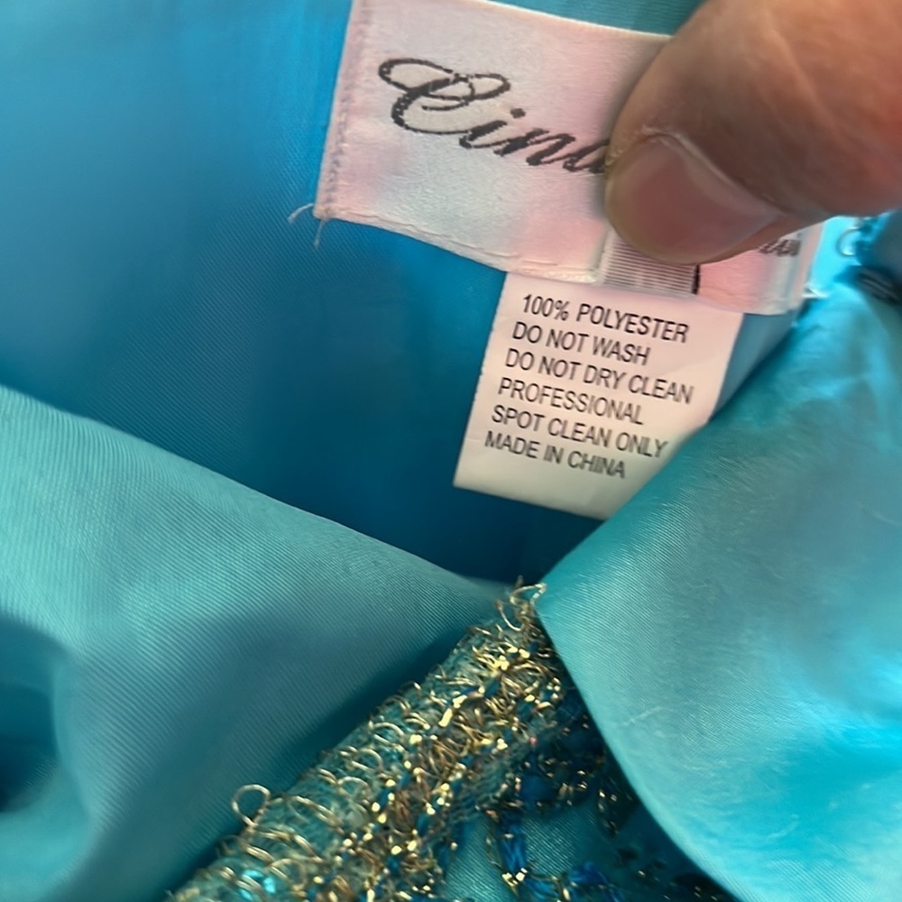 Cinderella divine gown. - Picture 7 of 9